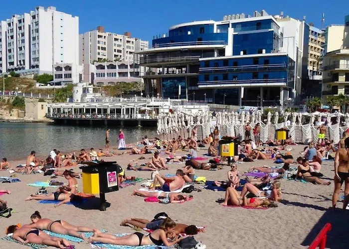 아파트 Modern In The Area Of